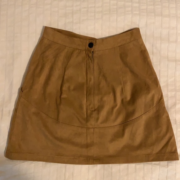 LF Mini Suede Skirt // - Picture 2 of 6